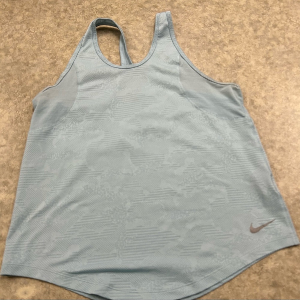 Nike Blue Sleeveless Tank Top for Active Comfort